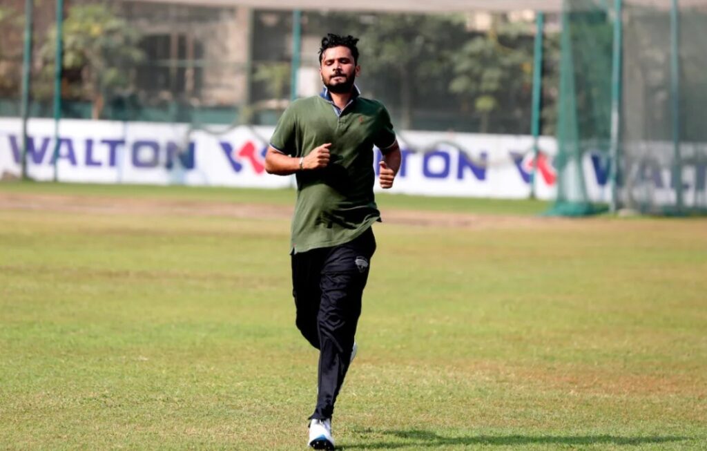 Bangladeshi Celebrities Who Are Die Hard Football Fans